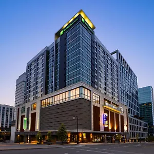 Otel & Downtown Broadway Nashville